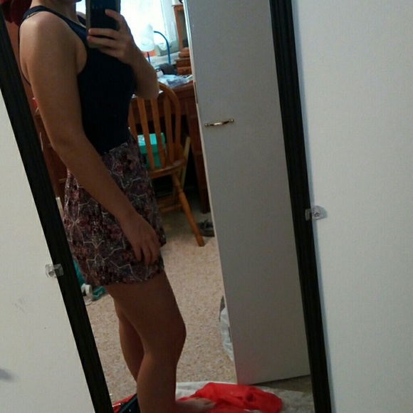 Romper - Picture 2 of 3