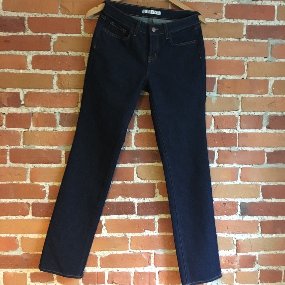J Brand Curvy Fit Cigarette Leg Size 30