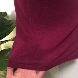 Motherhood Maternity Tops - Burgundy Motherhood maternity tunic top large Motherhood Maternity Tops - Burgundy Motherhood maternity tunic top large