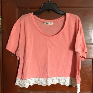 Crop top w/ Lace trimming