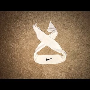 Nike headband that ties in the back
