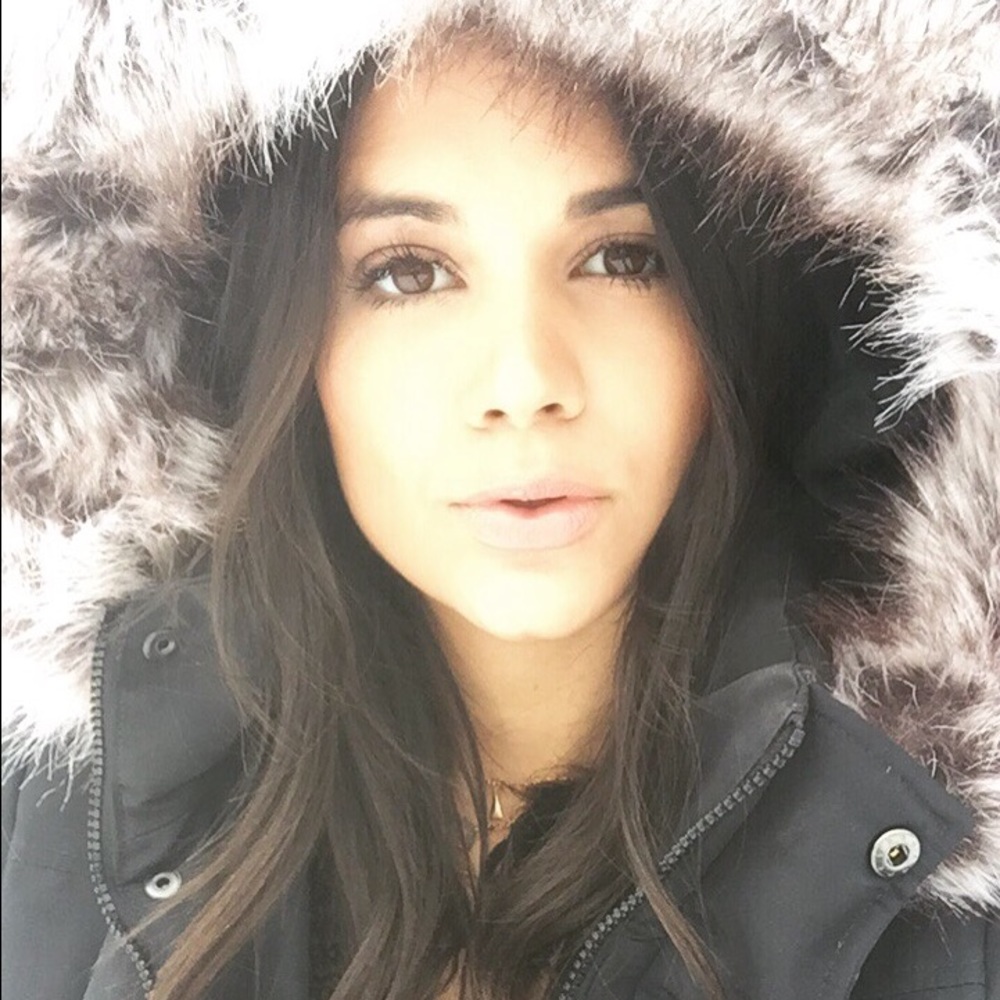 Meet your Posher, Mathri