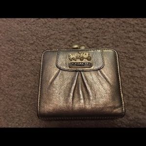 Coach Wallet Gold & Pink
