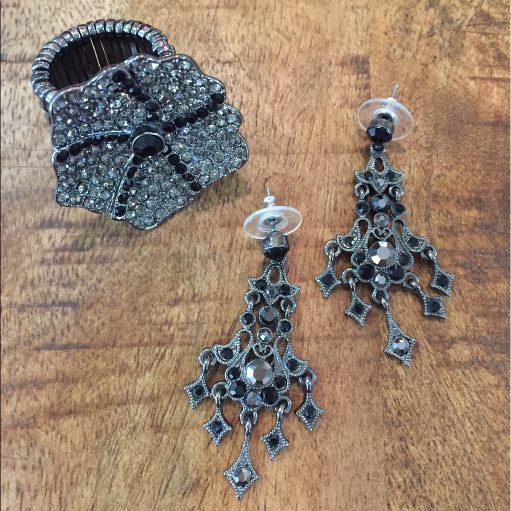 Earrings and ring set