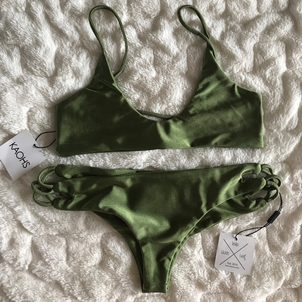 ❌SOLD❌ KAOHS Lover top and Dreamer bottom