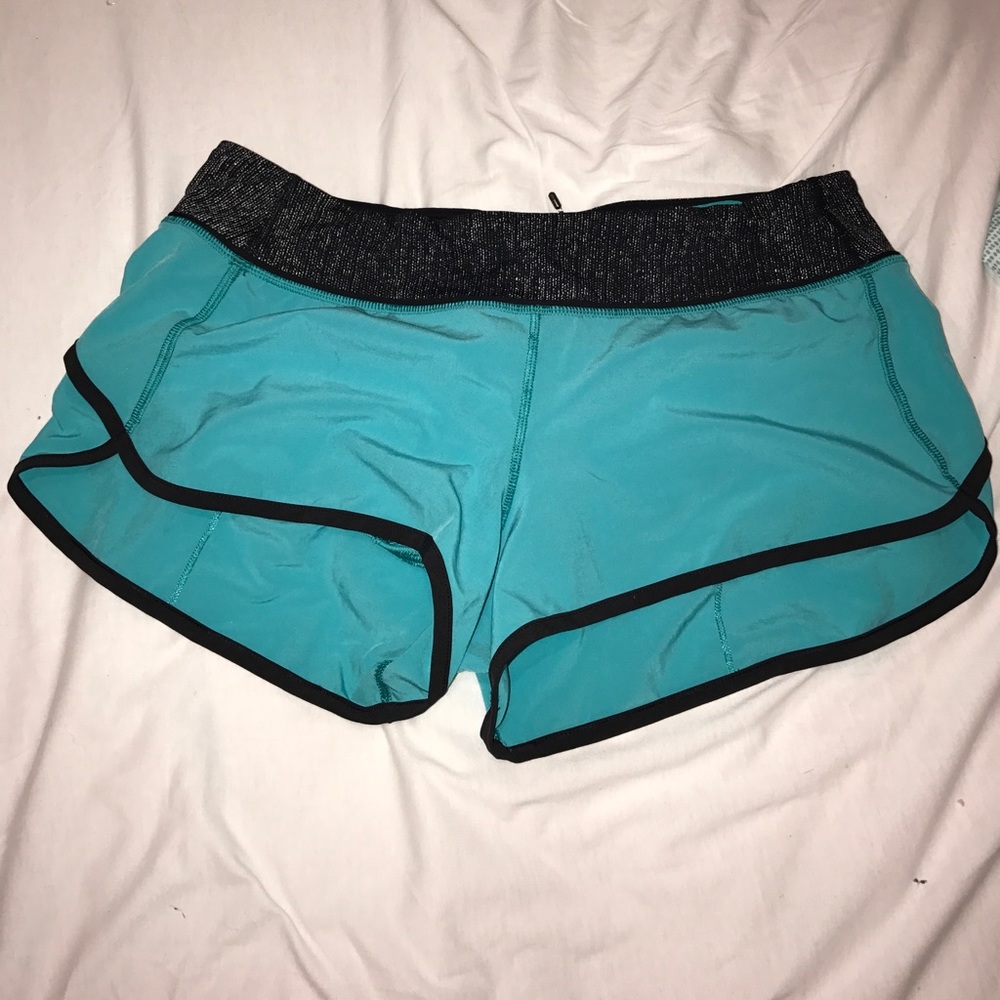 AQUA BLUE REFLECTIVE BAND LULULEMON RUNNING SHORT