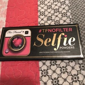 Too faced no filter pallete