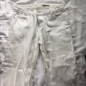 White skinny jeans