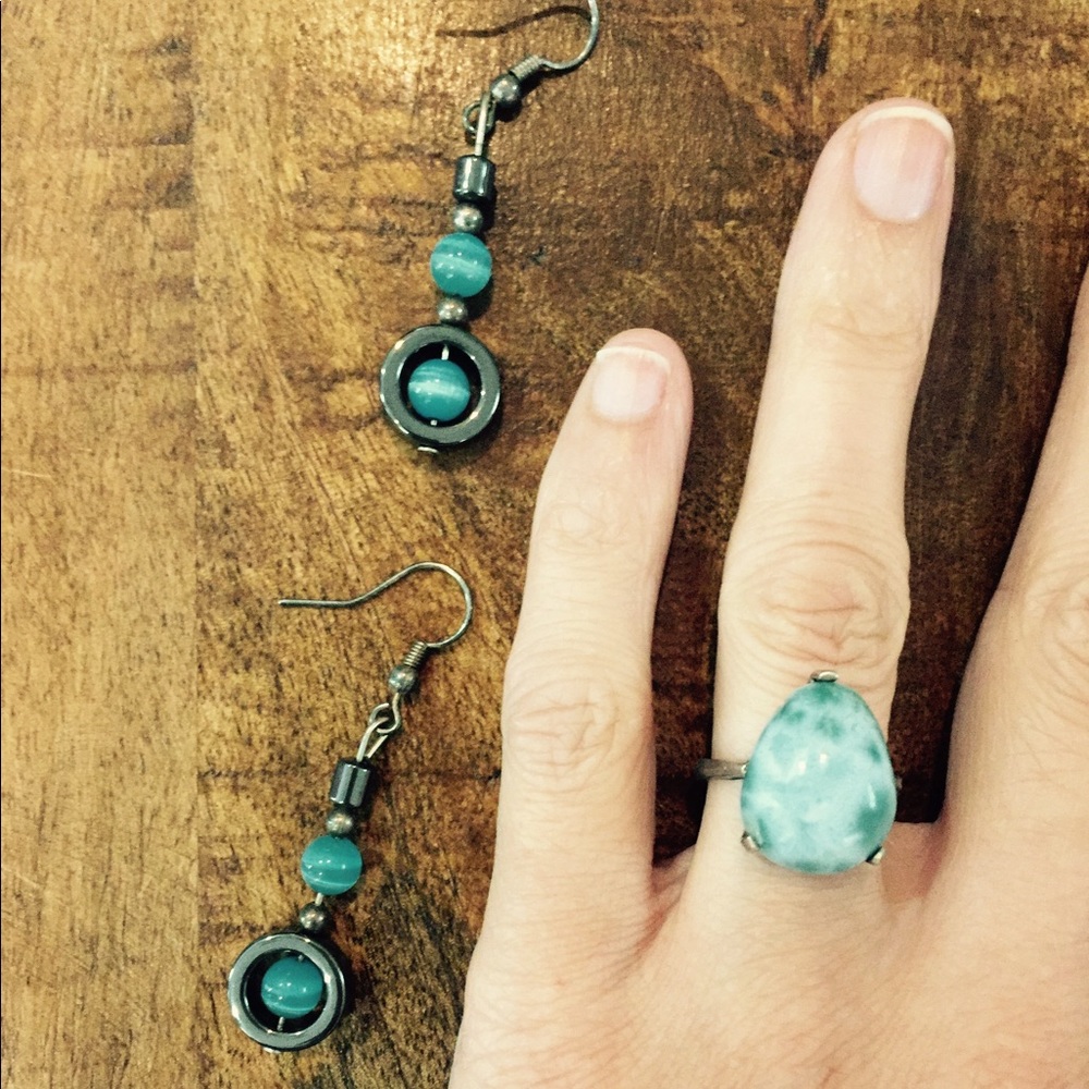 Ring and earrings set