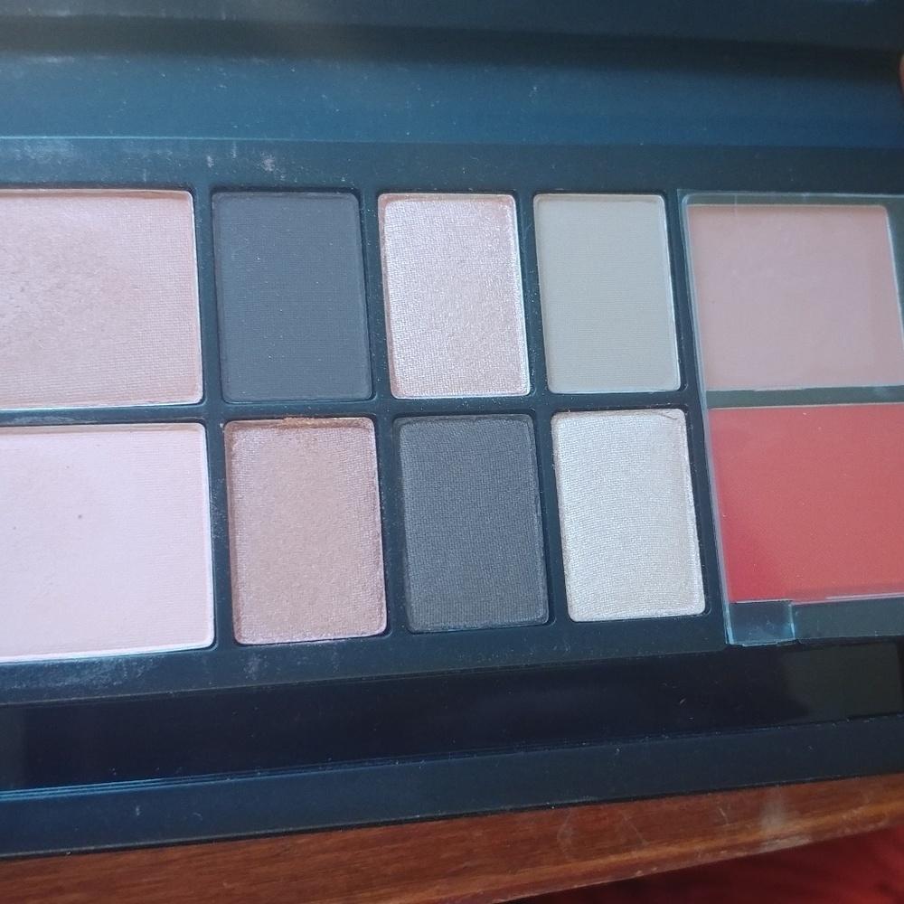 MAC palette
