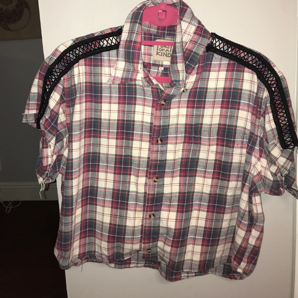 vintage cropped flannel with black embellishment
