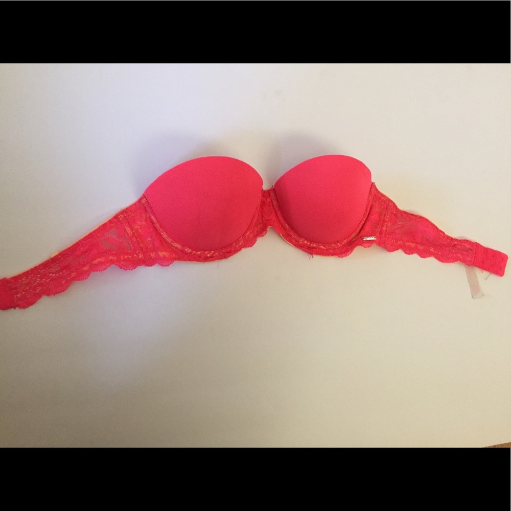 Pink strapless bra size 32A
