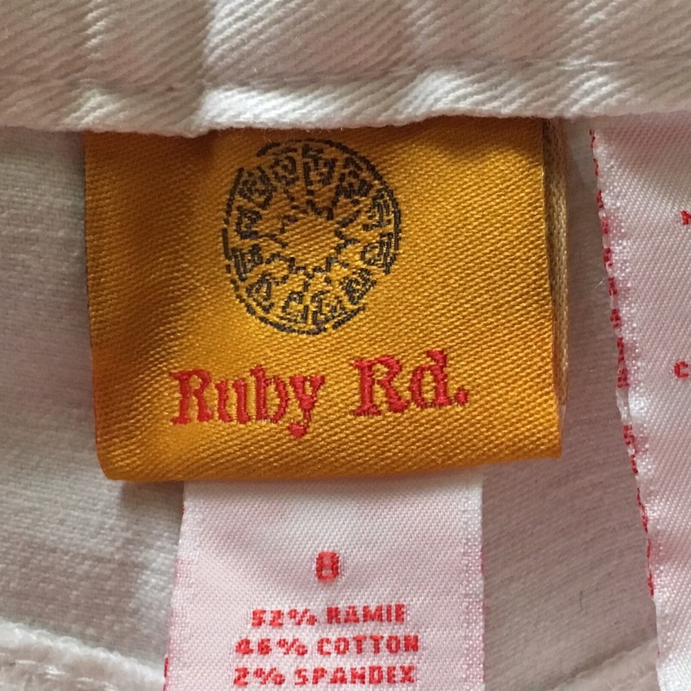 Ruby Rd. White Jeans! (#J1002) - Picture 4 of 4