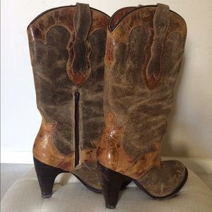 Rare Justin Heeled Cowboy Boots