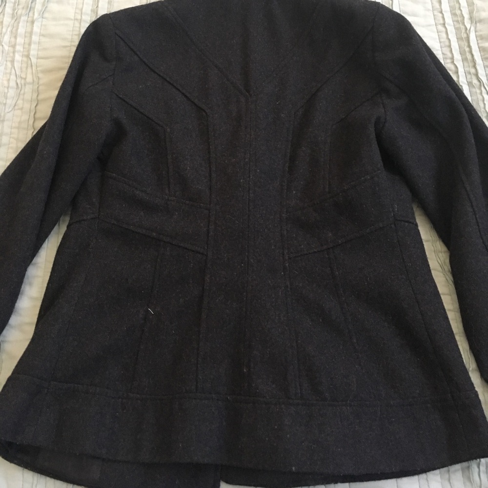 Look at the back! - Picture 2 of 6