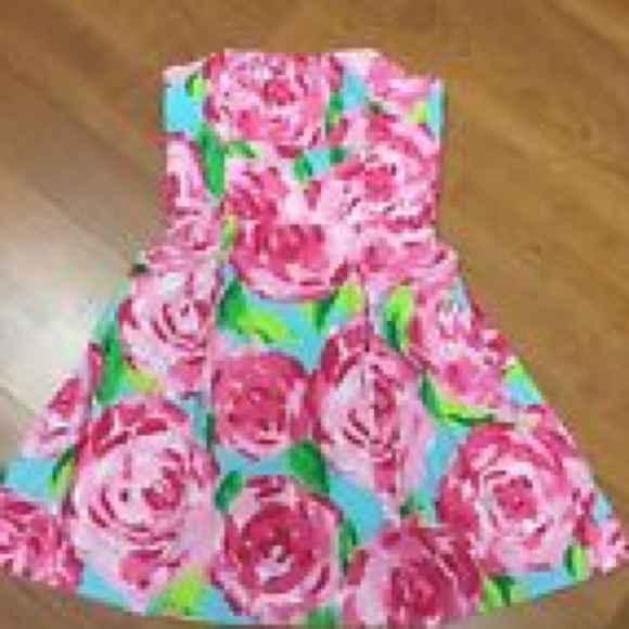 RARE! Lilly Pulitzer first impressions strapless - Picture 2 of 5
