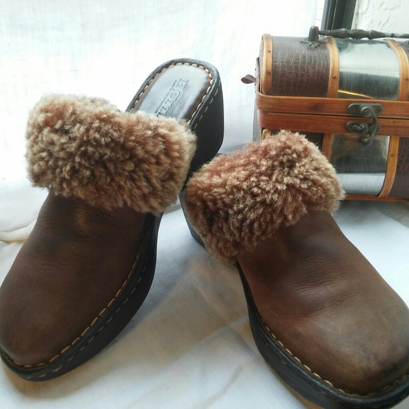 Born Leather Clogs ~ 7.5 - Picture 1 of 8