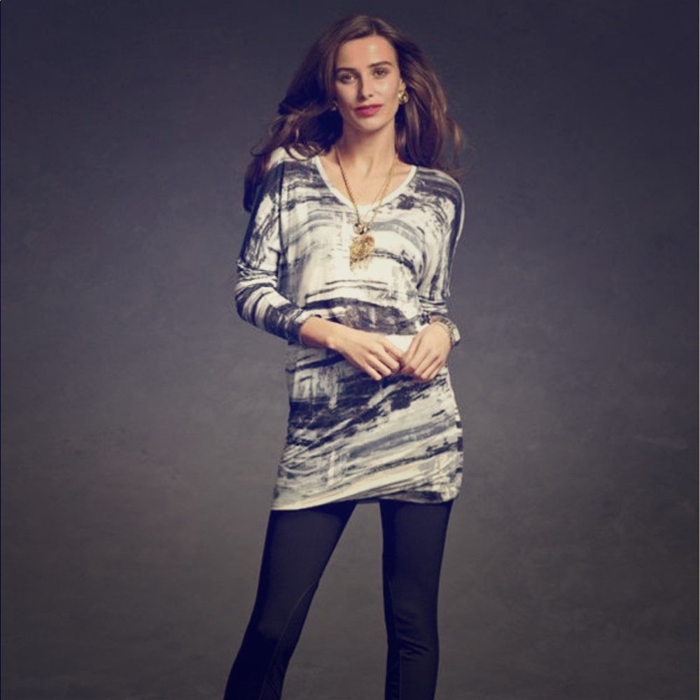 CAbi soft knit tunic. XS