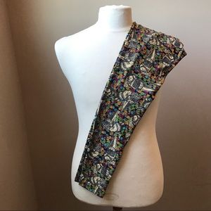 Lularoe BNWT Gnome Leggings OS