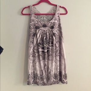 Black/white/gray blouse tank top