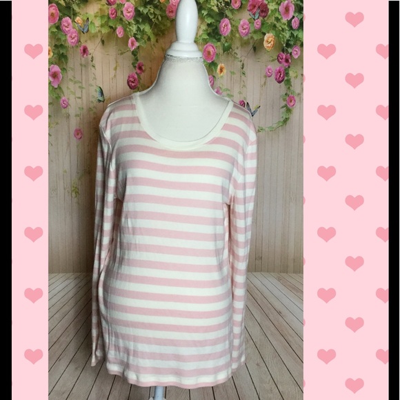 GAP Tops - Gap long sleeved soft tee never worn sz XL