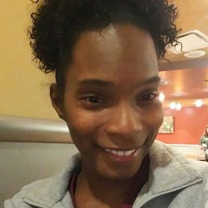 Meet your Posher, Sabrina