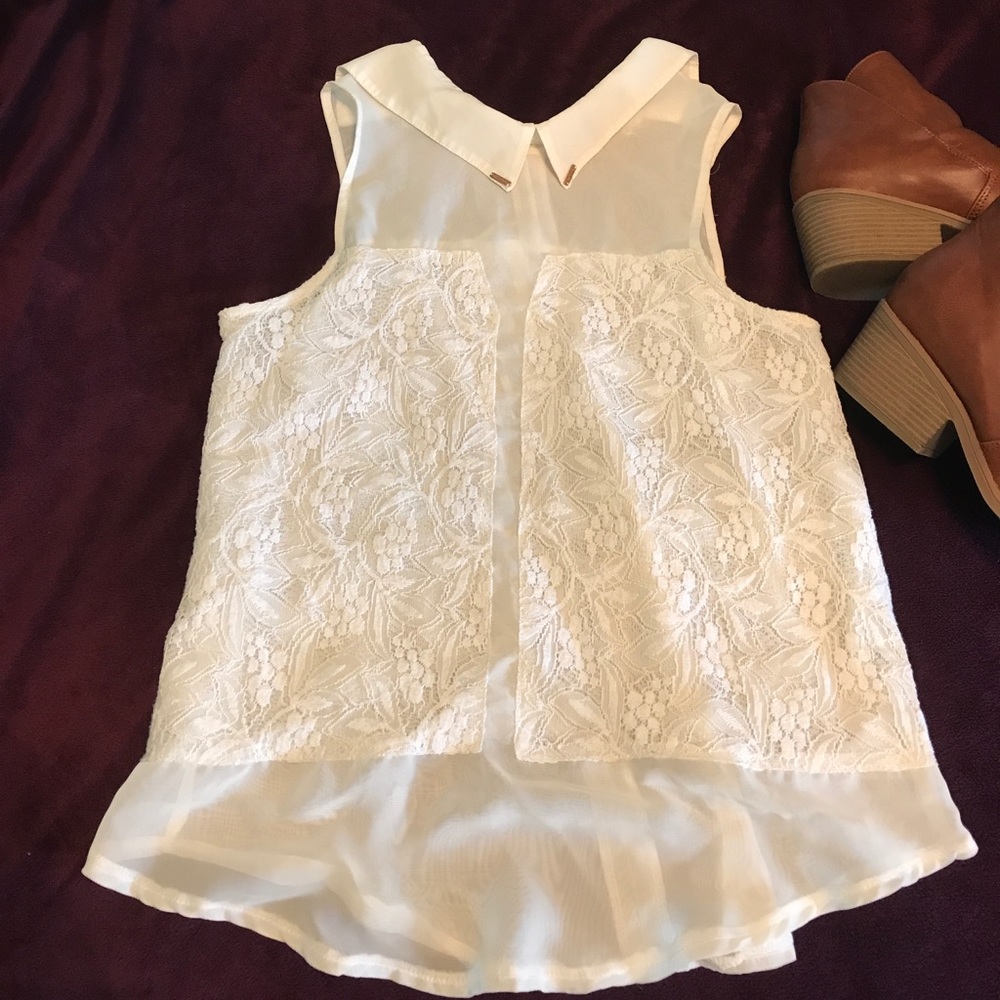 Lovely cream colored lace top!
