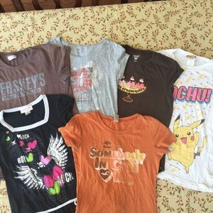 Bundle of Girls graphic t-shirts