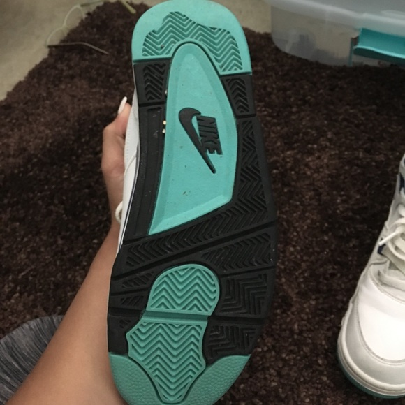 Nike Air Flights - Picture 4 of 4