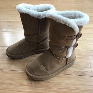 Target Comfy Boots 🎯