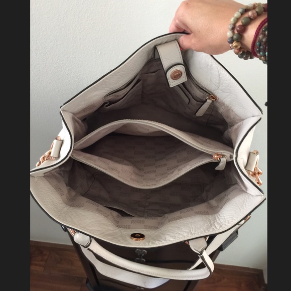 Micheal Kors Rose Gold Handbag - Picture 3 of 4