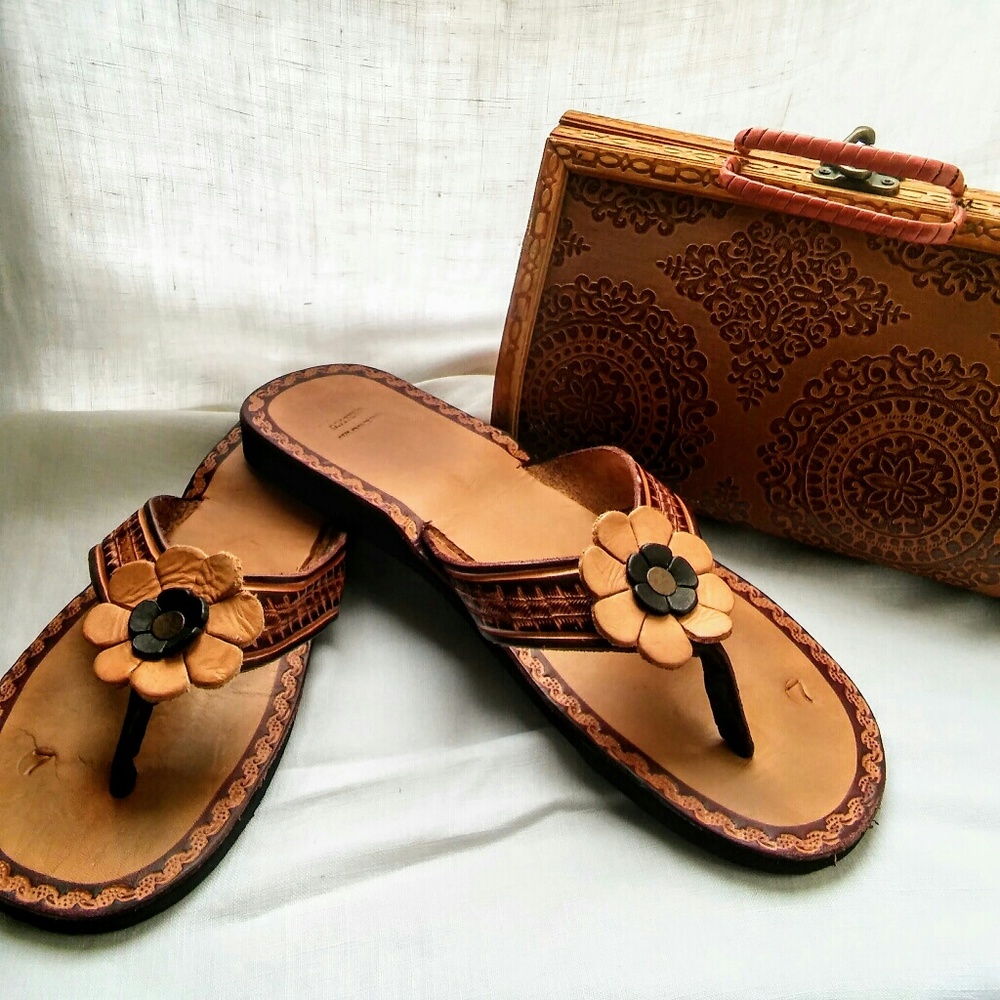 Hand Crafted Leather Flip Flops ~ 7