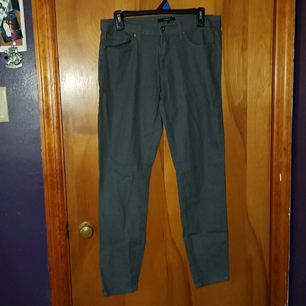 Gray forever 21 jegging jeans.