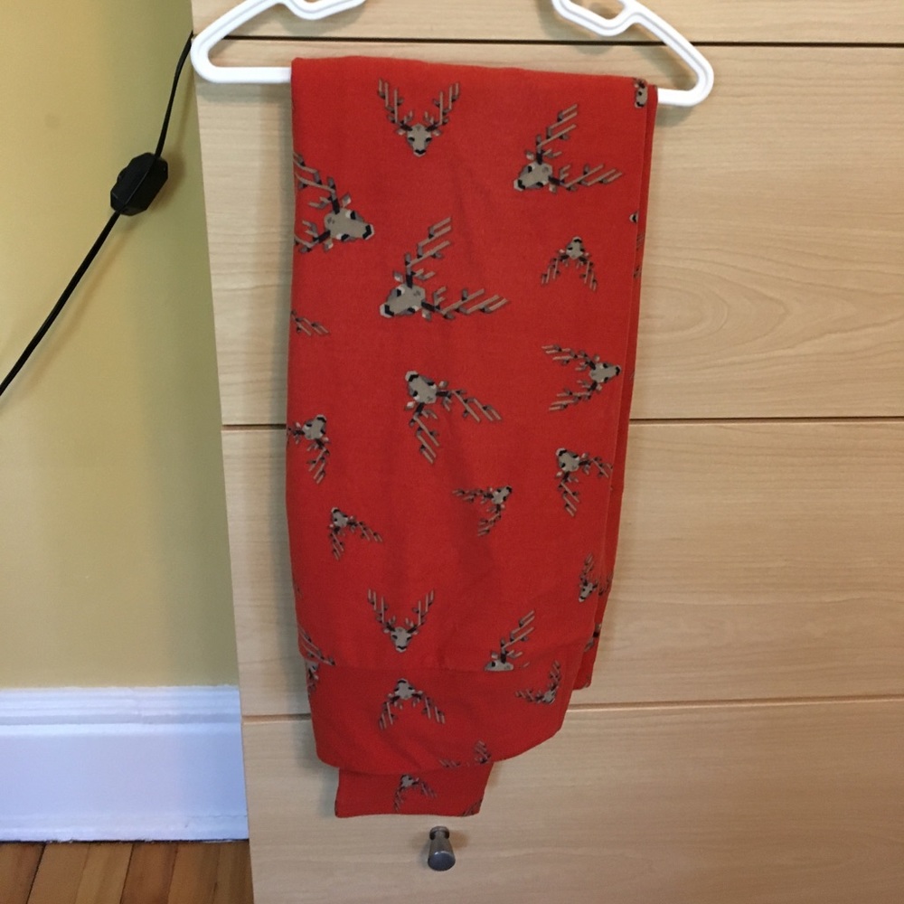 Lularoe Deer leggings.