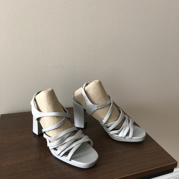 Shoes - Grey /silver strappy chunky heeled sandals