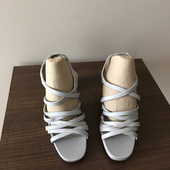 Grey /silver strappy chunky heeled sandals - Picture 2 of 3