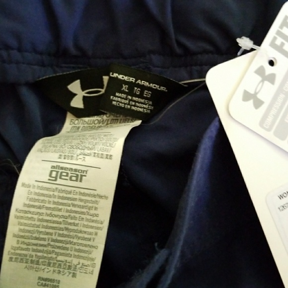 The Great North Face/ Under Armour Pants -Bundle 2 - Picture 3 of 7