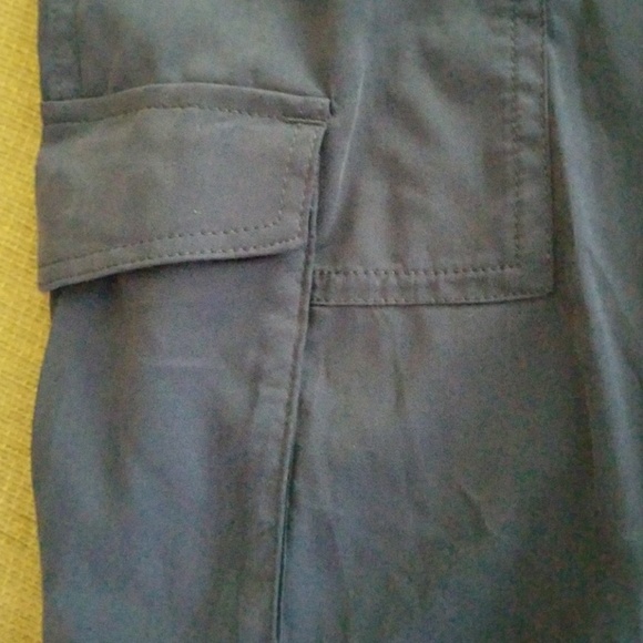 The Great North Face/ Under Armour Pants -Bundle 2 - Picture 4 of 7