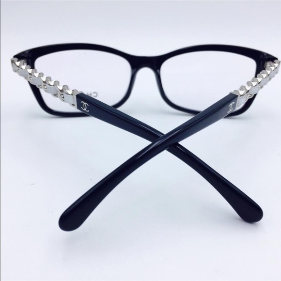 Chanel leather chain eye glasses NWOT 🤓 - Picture 8 of 8