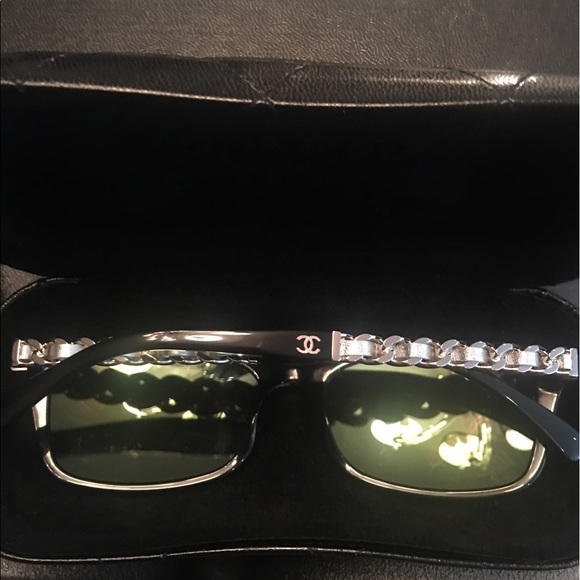 Chanel leather chain eye glasses NWOT 🤓 - Picture 6 of 8