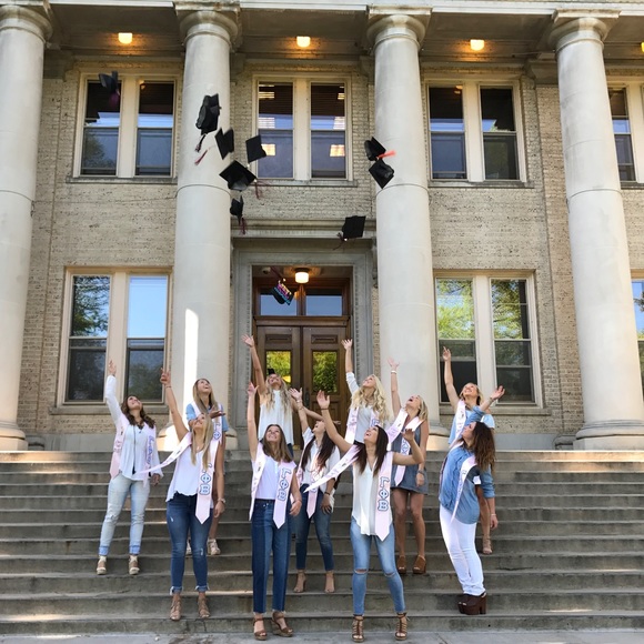 Meet your Posher, Katie - Picture 1 of 1