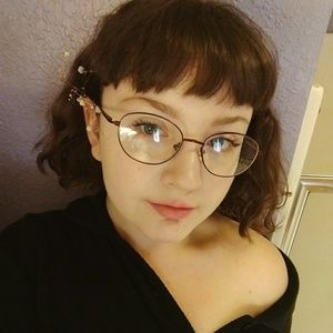 Meet your Posher, Bailey