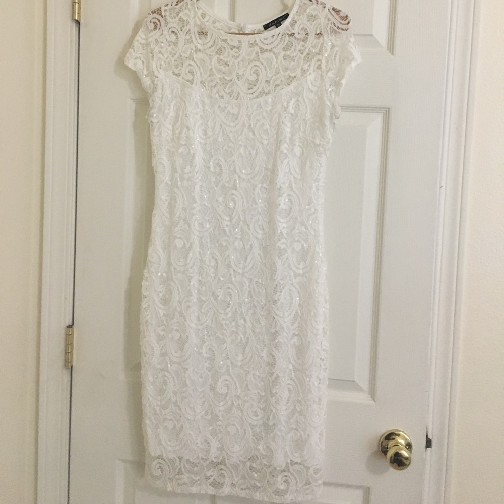 Beautiful Marina size 10 lace and sequin dress
