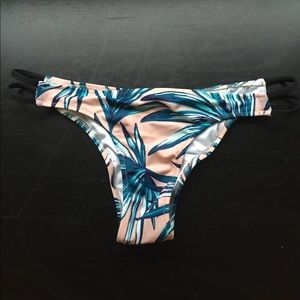 PINK bathing suit bottoms never worn!