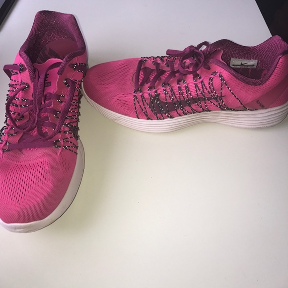 Nike Shoes - Nike Lunar Racers 3
