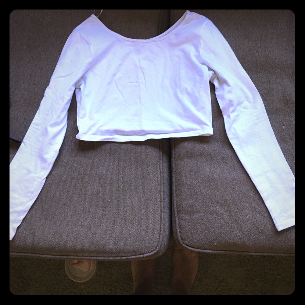 Women's long sleeve white crop top