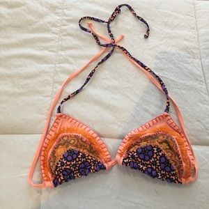 Masjid bikini top