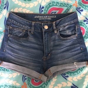 AEO HI-Rise Denim Shortie