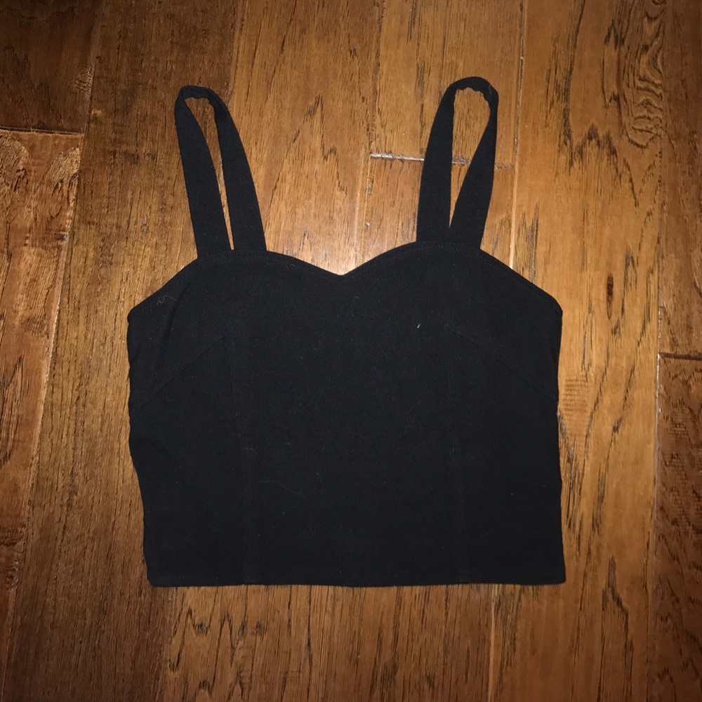 Black tank top crop top