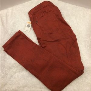 NWT size 7 burnt-orange skinny jean